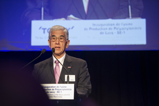 (1)President Nikkaku delivering speech at the opening ceremony