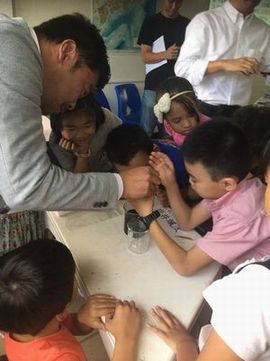 Kuramoto (TAMX) and students do lecture an experiment on filtering