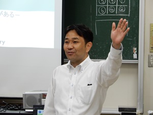 Yokohama Municipal Higashi High School, Kanagawa Prefecture (lecturer: Motohiro Kuroki, Assistant General Manager, ACM Technology Dept.)