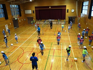 Children warming up with the ball