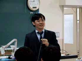 Shiga Prefectural Hikone Higashi High School (lecturer: Taira Omori, Senior Staff, Environment & Energy Development Center)