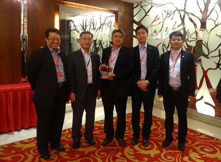 At the awards ceremony. From left to right: Chiba, Mr. Matsunaga, Tsukamoto, Hiraga, and Huang