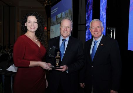 From left to right: Willard, SCC President Giles, and Tom Hinrichs, Vice President and General Manager of CMA Spartanburg Plant