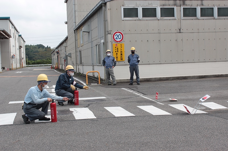 Demonstrating the danger of fires and explosions at Gifu Plant (Toray Industries, Inc.)