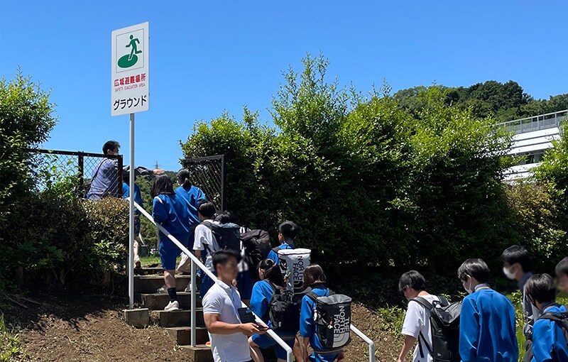 A joint disaster drill with local residents (Toray Industries, Inc. Seta Plant)